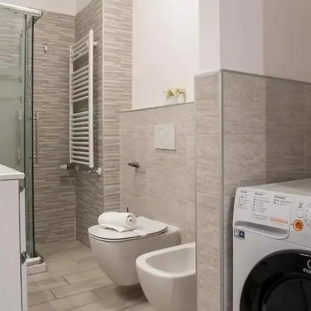 Modern Apartment In Milan-3